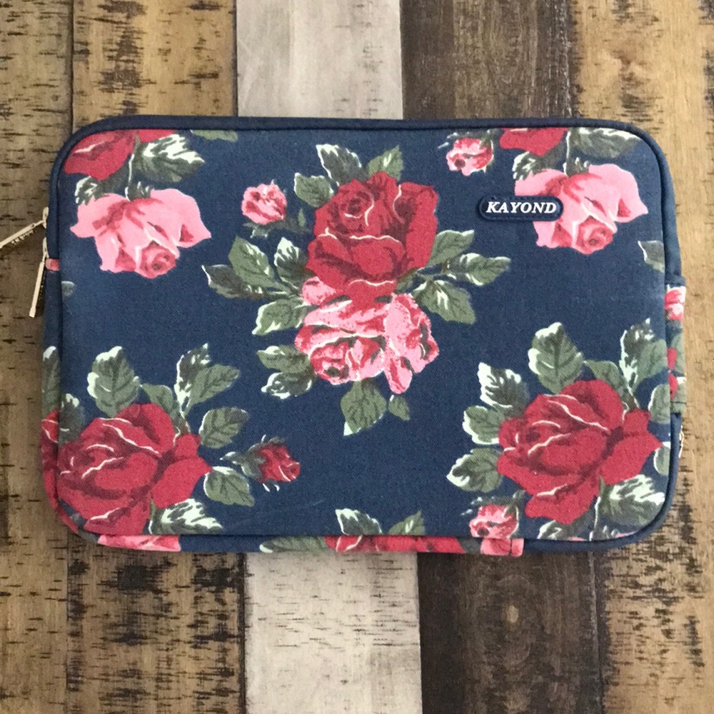 Floral laptop case
